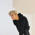 Mark Lee Instagram - looking at you looking at me again