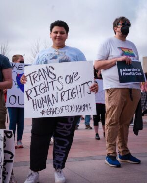 Mark Ruffalo Instagram - As @rupaulofficial stated, “A social media post has never been as powerful as a registered vote.” So, we have our marching orders. We can’t sit back and watch our trans brothers and sisters and favorite drag artists be attacked by right-wing conservatives. We must use our civic duty and vote these bigots out of office. Check out the organizations below for more ways to support. 🏳️‍⚧️🏳️‍🌈

@tnequality
@equalitytexas
@equalityfl
@translashmedia
@glaad
@aclu_nationwide
