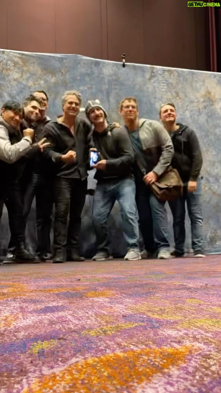 Mark Ruffalo Instagram - Last weekend was fun! Thank you to everyone involved at @emeraldcitycomiccon for having me. It was good getting to meet you all, share good words, and celebrate all things #Marvel. ππΌππ₯