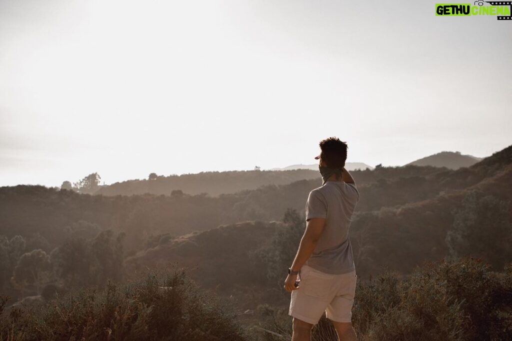 Mark St. Cyr Instagram - Take it all in, we’re only here once.⁣⁣ ⁣⁣ I hadn’t been outside in 2 weeks due to a heatwave followed by bad air quality on the west coast. This hike was the best thing I did for my soul in a long while. ⁣ ⁣⁣ What’s the last thing you saw or experienced that made you feel good on a soul level? Will Rogers Hiking Trails