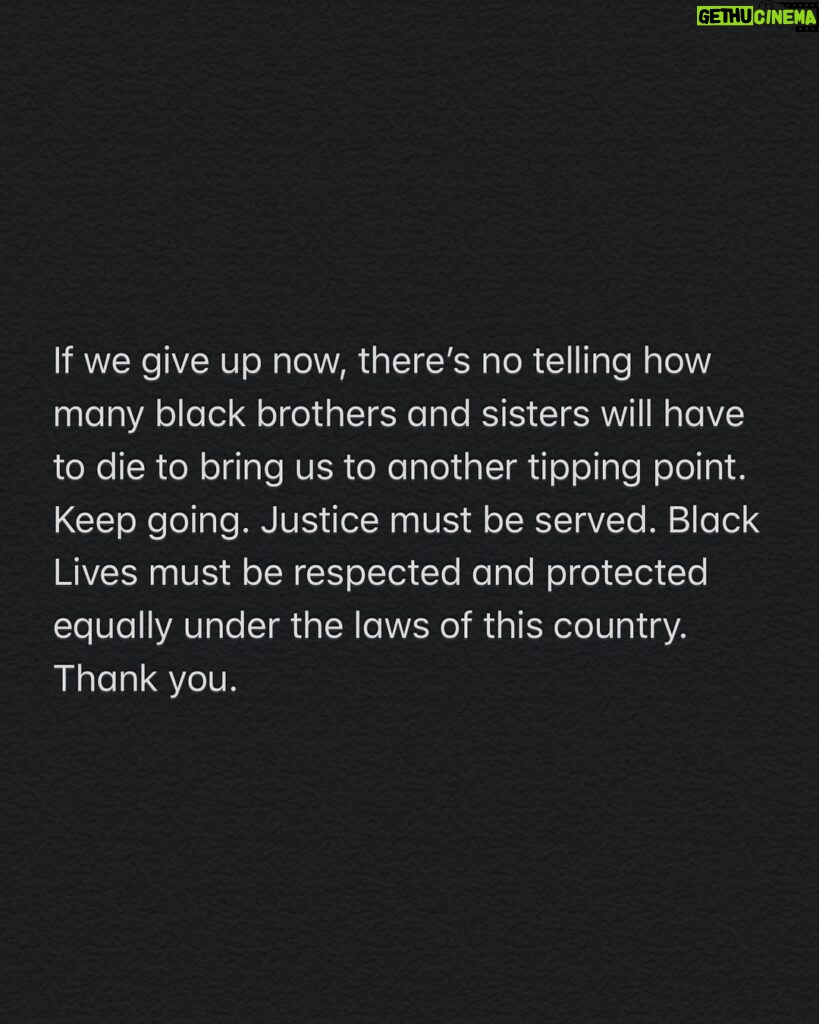 Mark St. Cyr Instagram - Keep going. Thank you. ✊🏽🙏🏽⁣ ⁣ #blm #blacklivesmatter #georgefloyd #justiceforgeorge #policebrutality