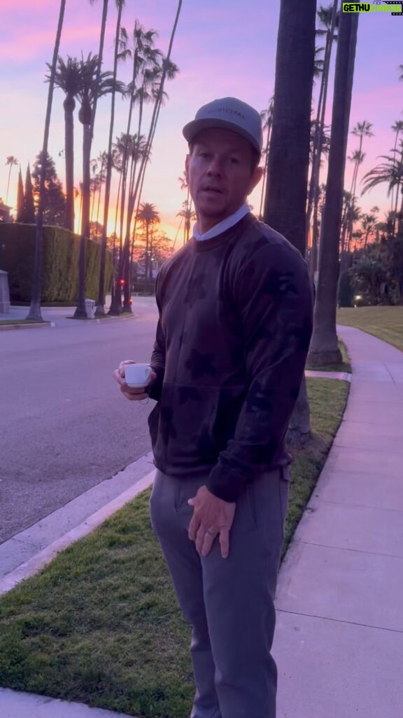 Mark Wahlberg Instagram - Cali golf drip 🔥 @municipal #MunicipalPartner