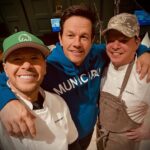 Mark Wahlberg Instagram - Went back in the kitchen with my big bros❤️ @wahlburgers @donniewahlberg @chefpaulwahlberg ❤️😎🥳📈💯