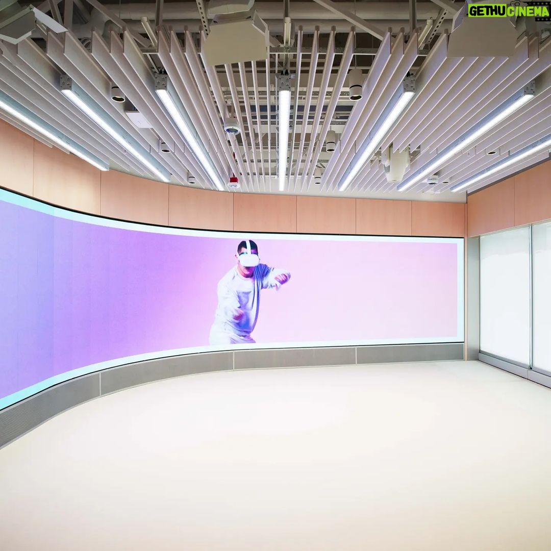 Mark Zuckerberg - 360K Likes - Meta's first store is opening in Burlingame, California on May 9! You can experience Quest 2 and project what you're experiencing onto a big wall for your friends. It's a great way to see how our products connect people today and get a sense for what's coming as we build towards the metaverse.