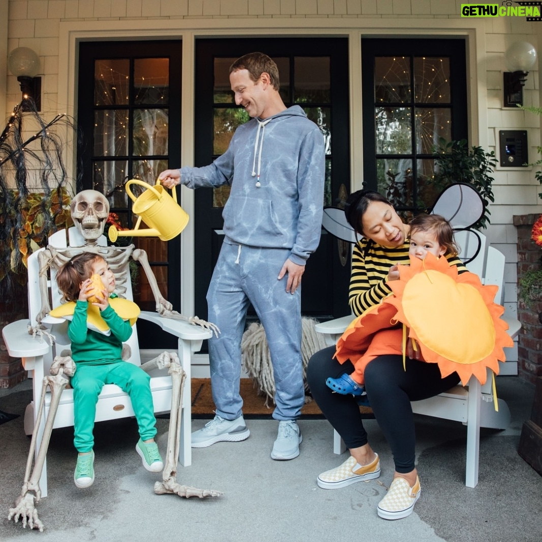 Mark Zuckerberg - 498.2K Likes - Happy Halloween from our garden! 🎃 (I'm a drop of water. That's what happens when your three year old picks the theme.)