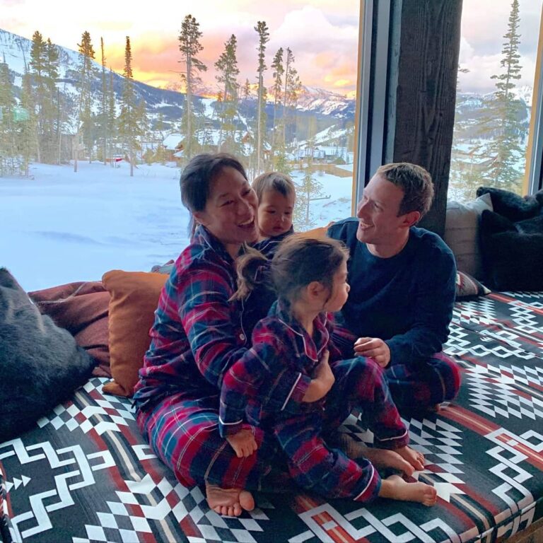 Mark Zuckerberg Instagram - I'm thankful for time with family, and that all the girls went along with my plan for matching pajamas.