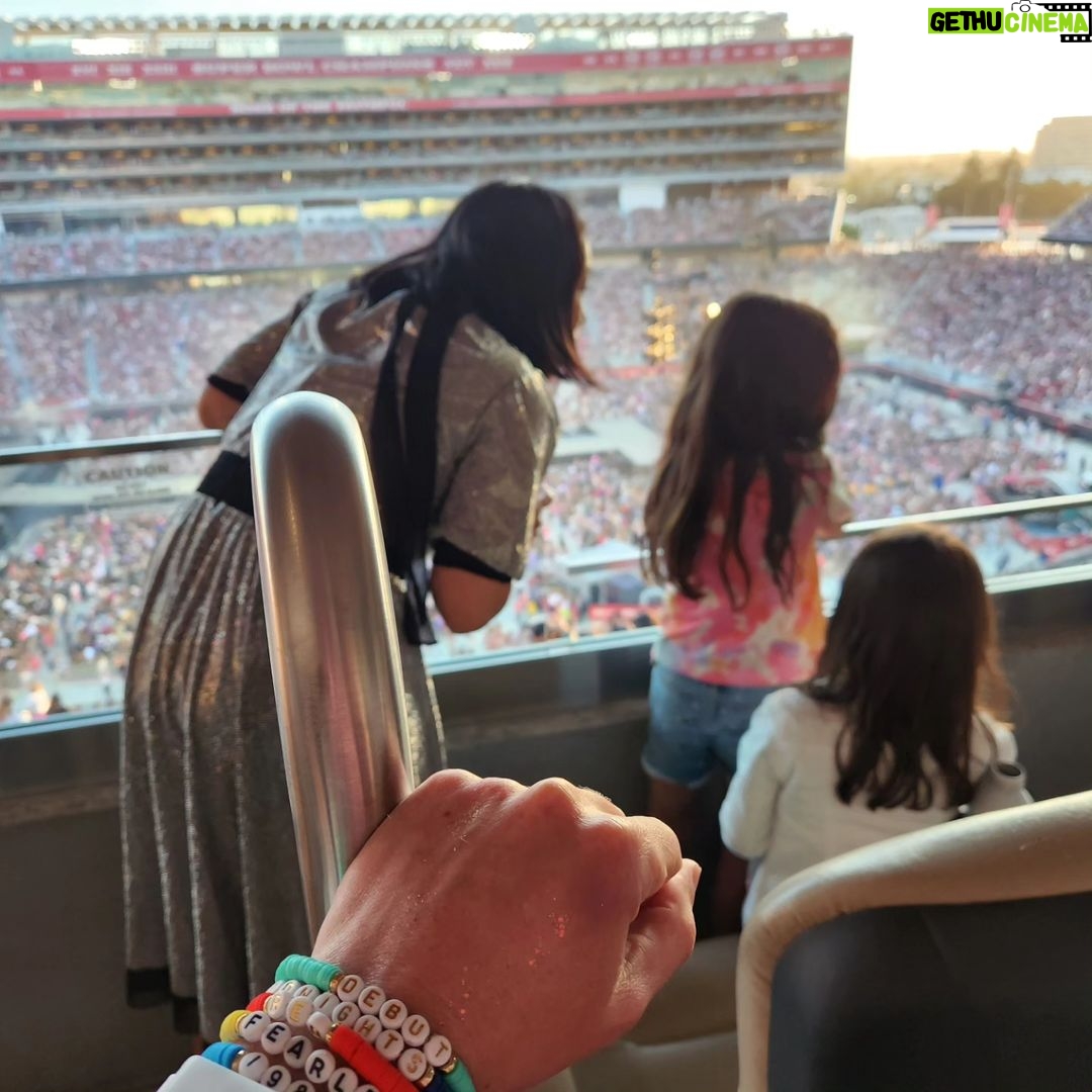 Mark Zuckerberg - 444.9K Likes - Life of a girl dad