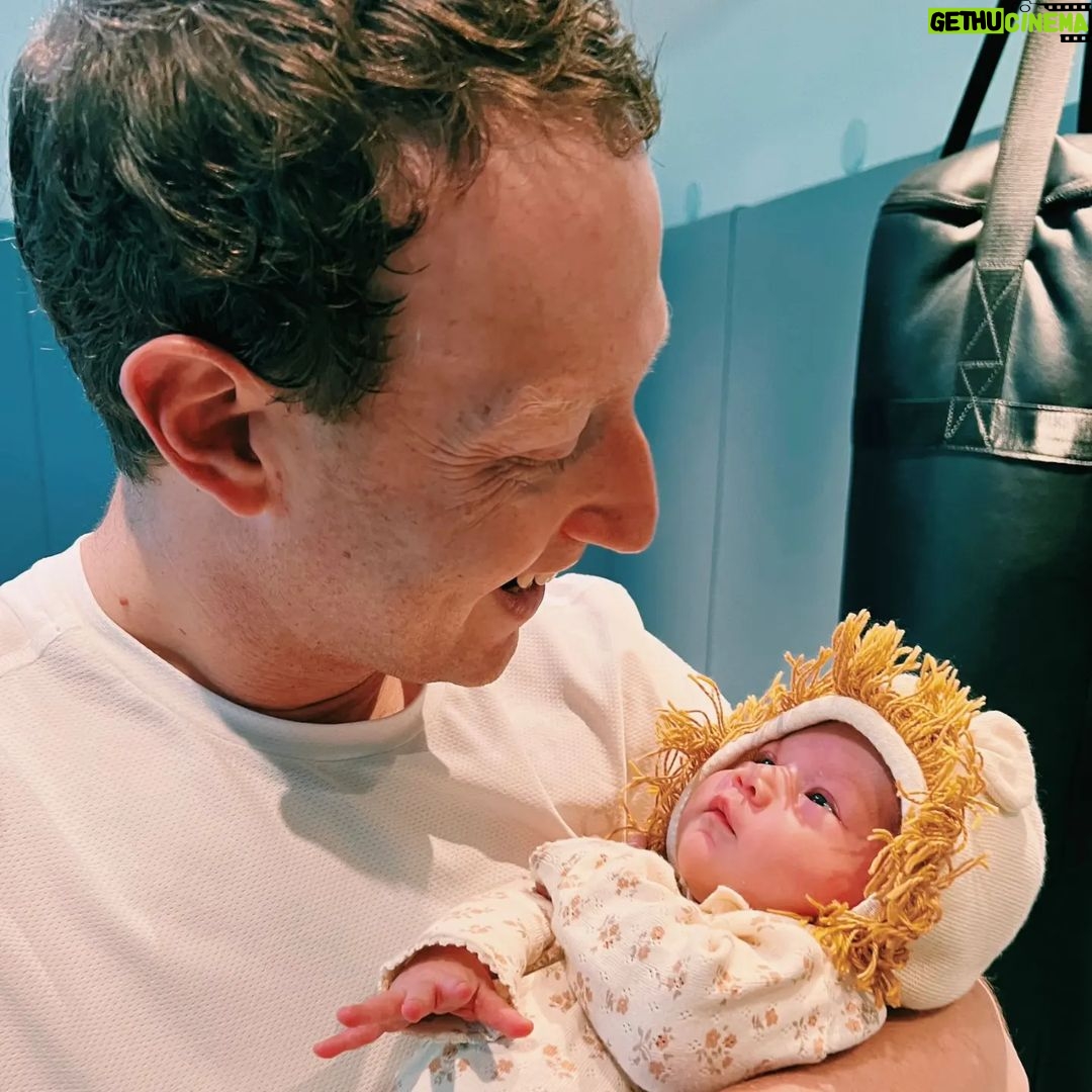 Mark Zuckerberg - 613.9K Likes - My training buddy 🦁