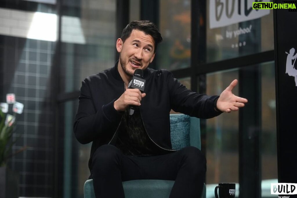 Markiplier Instagram - Doing some interviews in NYC. Pics from my interview with @buildseriesnyc and I’m gonna be on Seth Meyers tonight!