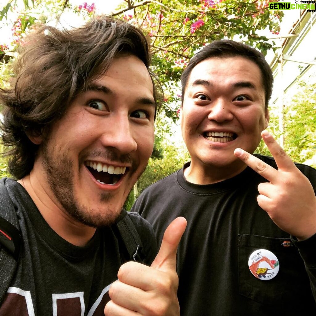 Markiplier Instagram - Me and my cousin 형배 crawled out the womb ballin