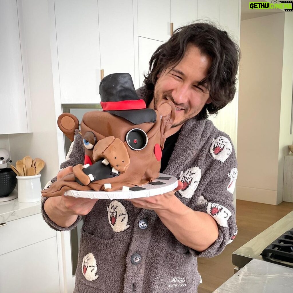Markiplier Instagram - Say hi to Drippy. Drippy wants you to watch the video I did with @rosannapansino or else he’ll be in your closet AND under your bed tonight! Also join us for the premiere of Part 2!!