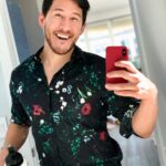 Markiplier Instagram - Feeling floral 🌺