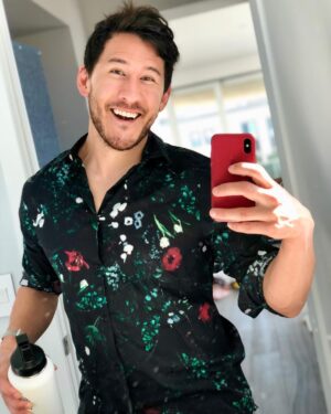 Markiplier Instagram - Feeling floral 🌺