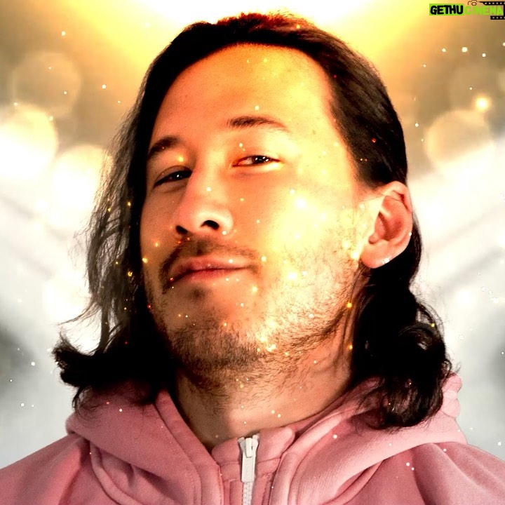 Markiplier Instagram - The best kind of love story is a self love story. You can trust me on that! I learned this hard lesson after being “metaphorically” stabbed in the back about 37 times by people I THOUGHT I could trust hahaha... but that’s all in the past! And I’m a better person for it! Way better person really. Better than them anyway... In fact I realized that the only person who could truly appreciate the incredible person that is me... is me! Learn to love yourself with Self Love Story available at cloakbrand.com