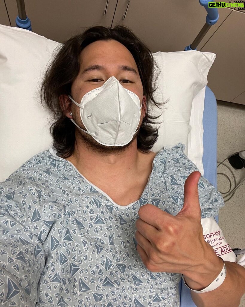 Markiplier Instagram - Hey gang, don’t want to worry you but had take a quick trip to the hospital. Some intense abdominal pain but nothing life threatening. Hopefully will be out of here in no time. Will keep you posted.