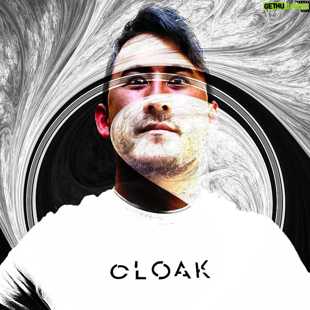 Markiplier Instagram - Cloak started exactly one year ago today! I made this monstrosity in celebration. It is mandatory that you look at it. You’re welcome.