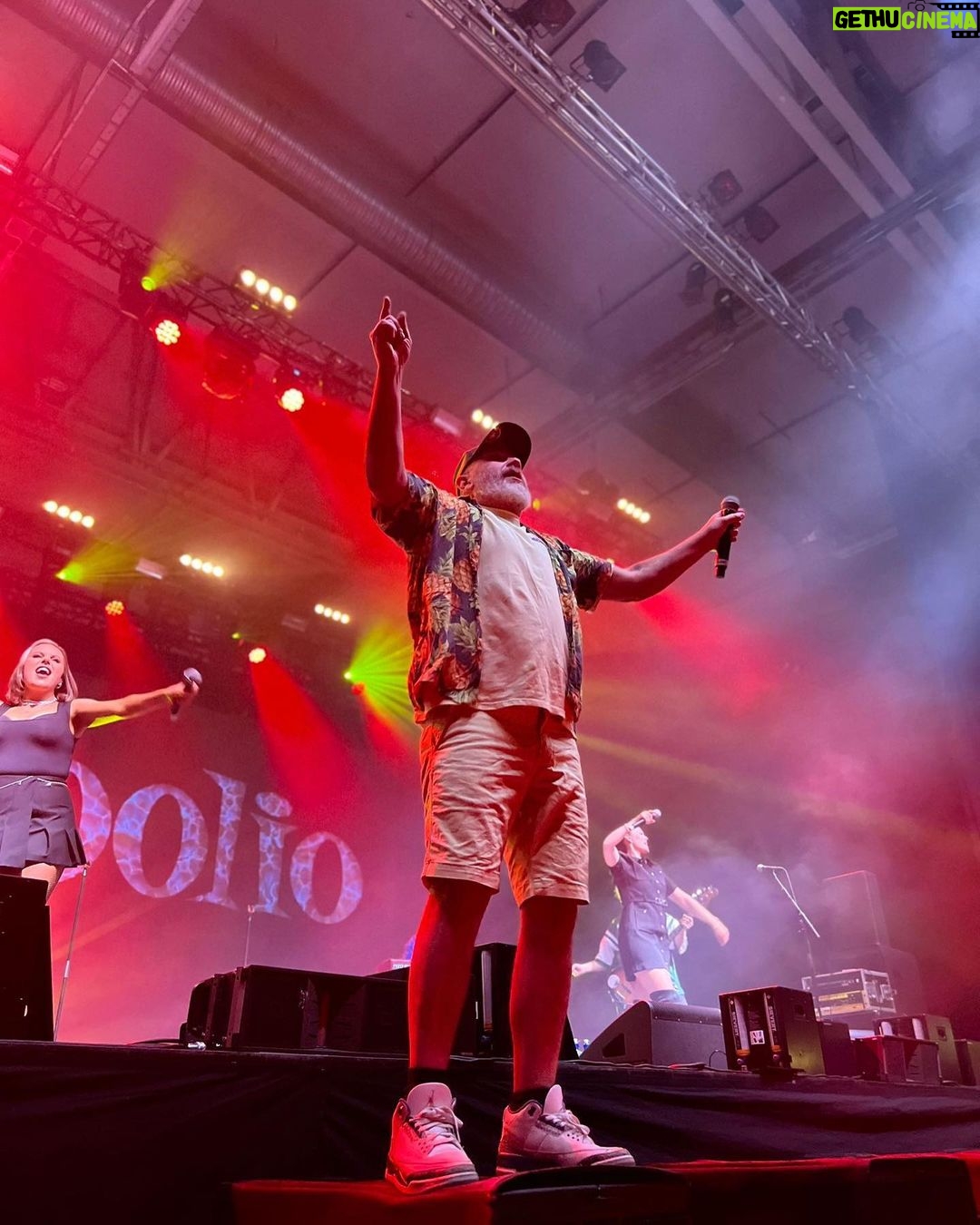 Marko Lehtosalo Instagram - 10/10 får alla ink mig själv på giget på Annexet igår. Hade några nära vänner i publiken igår som sa -du måste ha världens bästa publik. Vart dom än vände sitt huvud så såg dom bara glada miner & dans. Finns jättemånga att tacka. Ni vet vilka ni är 🤗 Tack Vi kör om några år igen 🎉