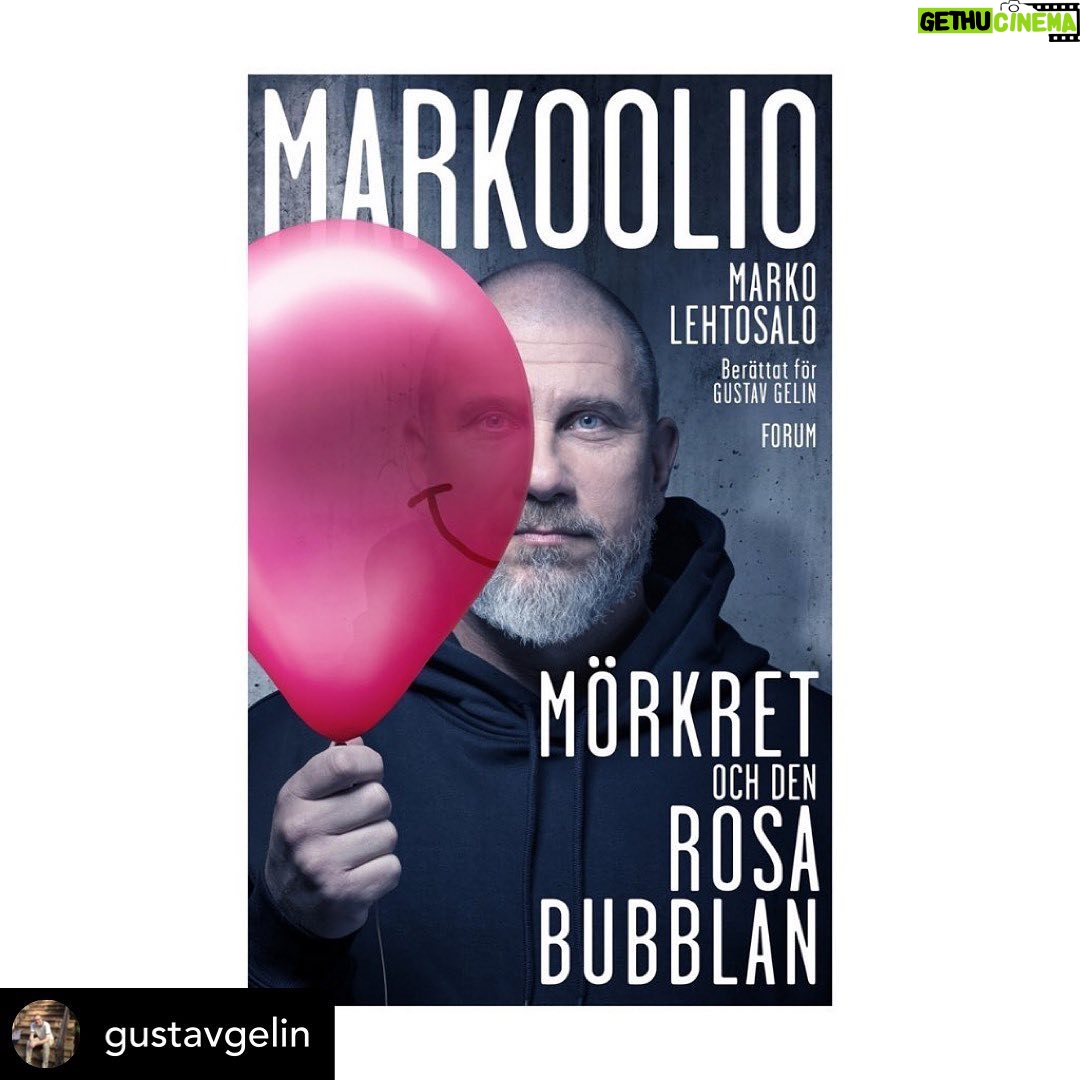 Marko Lehtosalo Instagram - Posted @withrepost • @gustavgelin Det är nio dagar kvar till julafton och hög tid att skamlöst tipsa om ett par juklappsböcker från året som gått! Den andra boken heter ”Markoolio mörkret och den rosa bubblan” och råkar helt oväntat vara skriven av mig själv! Det är måhända inte samma tunga och episka mästerverk som min käre broders, men istället en mer lättläst och förhoppningsvis en känslosam och fin berättelse om min gamla klasskompis Markos fullständigt osannolika liv, från missbruk, misär och våld till en framgångssaga som knappt liknar någon annans. "en underhållande och bitvis väldigt sorglig biografi som förmodligen kommer att ligga på mångas nattduksbord. "Jag är Zlatan"-kvaliteter i en lättläst bok om en populär person som kom från noll och fick hela kungariket” - Gefle Dagblad. ”Författarna lyckas skickligt ena bokens båda världar och resultatet är en gripande och intressant biografi som är en av de bästa på marknaden just nu. Helhetsbetyg: 5.” - Bibliotekstjänst/BTJ. "genomarbetad och ärlig" - Göteborgs-Posten. ”Är så imponerad av hur lyhört den är skriven. En fascinerande klassresa från fattigdom, våld och missbruk i hemmet. Men också en påminnelse om vad det gamla jämlika Sverige betydde för att göra Markoolios resa möjlig. Han gick i skola med finansministerns barn, fick extrapengar av socialen och kunde utvecklas kreativt genom folkets hus. Skäms en aning för min snobbiga syn på Markoolio back in the days…” -Jonna Sima, ledarskribent på Aftonbladet. "Rekommenderas varmt. Allvar, humor, värme och en stor portion hembygdshistoria. Sträckläste med stor behållning." - Bosse Ståldal, Ormingelegendar. "...det är en biografi skriven nära personen den ska handla om. Mellan raderna hör jag Markoolios lite burkiga röst, hur han beskriver sitt liv med en outtömlig fascination över att det ändå blev folk av honom också. Han är fortfarande förtjust i Markoolio-delen av sig själv, lojal med sådant som han lika väl hade kunnat vifta bort som fjantigt. Det är just detta, hans envisa krav på att ljuset och humorn ska få plats, som gör att jag till slut också blir berörd av bokens mer sorgsna kapitel." Elina Pahnke, Sydsvenskan.