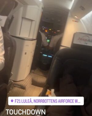 Marko Lehtosalo Instagram - Långburk och mjukisar. ✈️