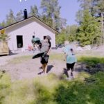 Marko Lehtosalo Instagram - Mosquito Magnet ska slakta alla mygg hos morsan nu tillsammans med låten sommar, sol & myggjävlar 🦟🔫 Finnes på Spotify. @myggjavlar