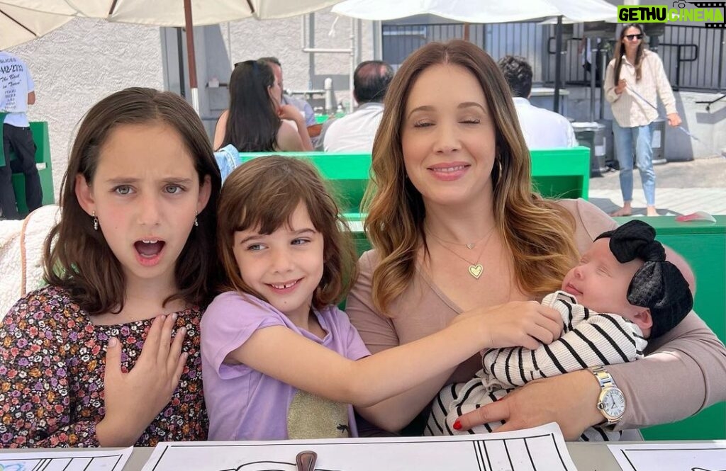 Marla Sokoloff Instagram - First Mother’s Day as a mom of THREE.💖 Also… holy moly I have three kids. 😂 Swipe for instagram vs reality: mother/daughter photo edition. . . . . #happymothersday #motherdaughter #girlmom #sisters Jon & Vinny's Restaurant