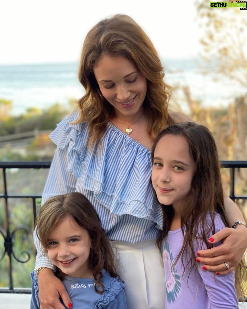 Marla Sokoloff Instagram - Don’t blink, you just might miss it. When my older daughter was a baby, a woman at the market saw me struggling and said these very words to me. In the moment, this didn’t resonate with me because I was tired, I was frustrated, and I was doing everything wrong. (Or so I thought.) I didn’t fully understand at the time, but truer words have never been spoken. Somehow my babies aren’t babies anymore. Every day they need me less. Time is moving faster than I can keep up with, but now that our babies are kids that will soon become adults, I am nothing but endlessly proud to be their Mom. 💕 To the struggling moms, the grieving moms, the Stepmoms; the tired moms, the single moms, the fertility warrior moms, the foster moms, or anyone who is missing their Mom today... my heart is with you. Happy Mother’s Day. 🎀