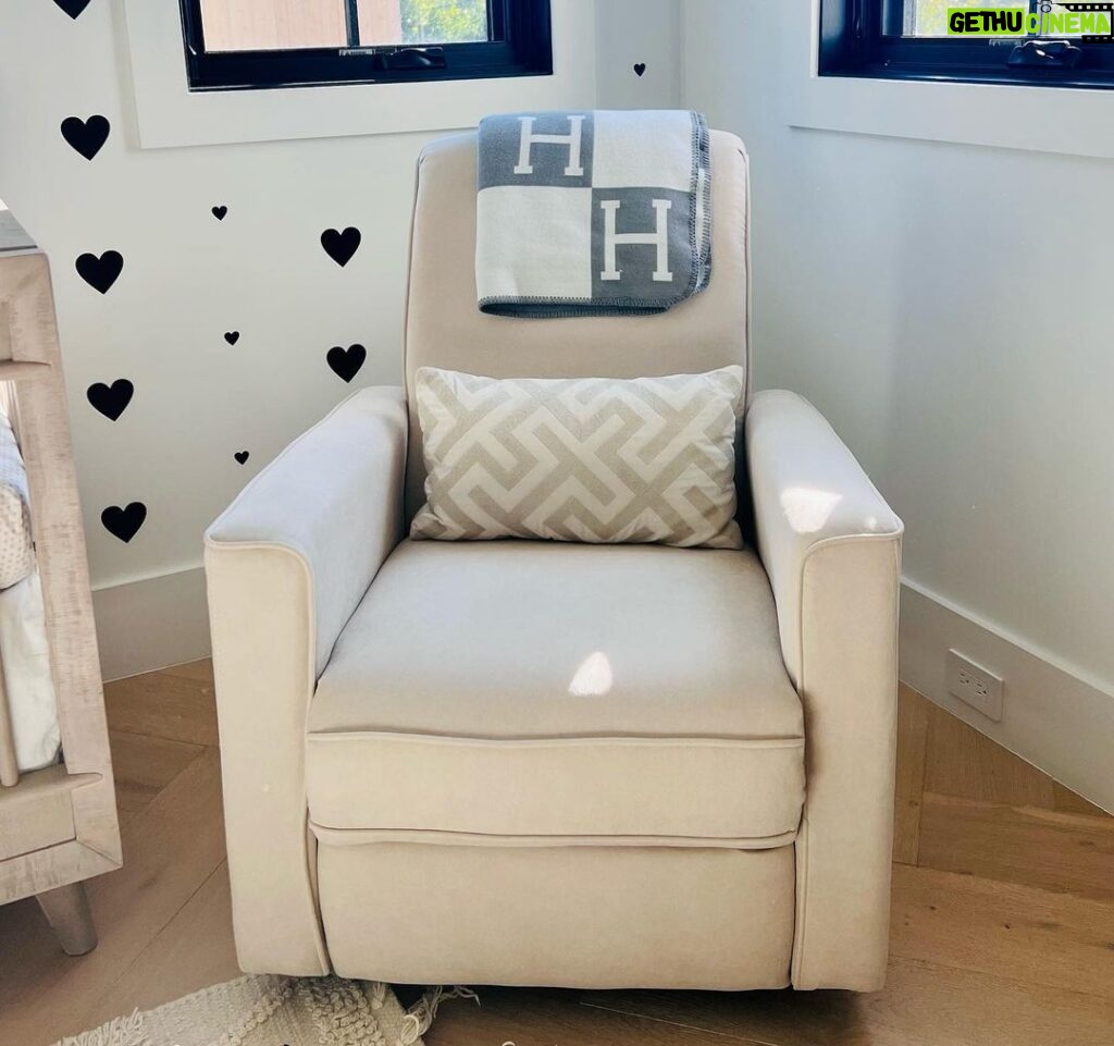 Marla Sokoloff Instagram - Your room is all ready for you sweet girl. 🎀 I’m particularly obsessed with her comfy glider that has a built in massage feature. My friends at @evolurbaby are offering to give one away to a special follower! Here’s how to enter - good luck! 1. Make sure you are following me & @evolurbaby 2. Use #evolurgliders and tell me where you will use this glider in your home. 3. Tag a friend. The giveaway ends on 10th Feb at 11 pm ET. Open to US residents only. Not affiliated with Instagram.
