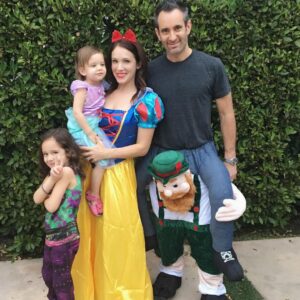 Marla Sokoloff Instagram - A trip down Halloween memory lane. 🎃 👻 💀🎃
.
.
.
#tbt #throwbackthursday #halloween #familycostumes