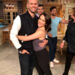 Marla Sokoloff Instagram - When your work wife poses with you like she’s your biggest/most awkward fan. 🙋🏻‍♀️ *also proof that @johnbrotherton is the best. . . . . #fullerhouse #throwbackthursday #tbt #fullhouse #netflix #mattandgia #theharmons #johnbrotherton #landrybender #giamahan