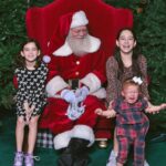 Marla Sokoloff Instagram - You better watch out…you better not cry. 🫣🎄🎅🏻 Happy Holidays from the Puro sisters!