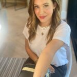 Marla Sokoloff Instagram - ✨Three stars for my girls. A big one, a medium one, and a small one for our new tiny girl. I love the placement as much as the design, so when I lose sight of things I can look down and be reminded of what’s most important in my life. Thank you @cachotattoo for literally gracing me with not only your talent but your kind and gentle soul. (And patience!) Big thanks to my girls at @goodcarmastudio for making the connection. ✨ #sorrymom