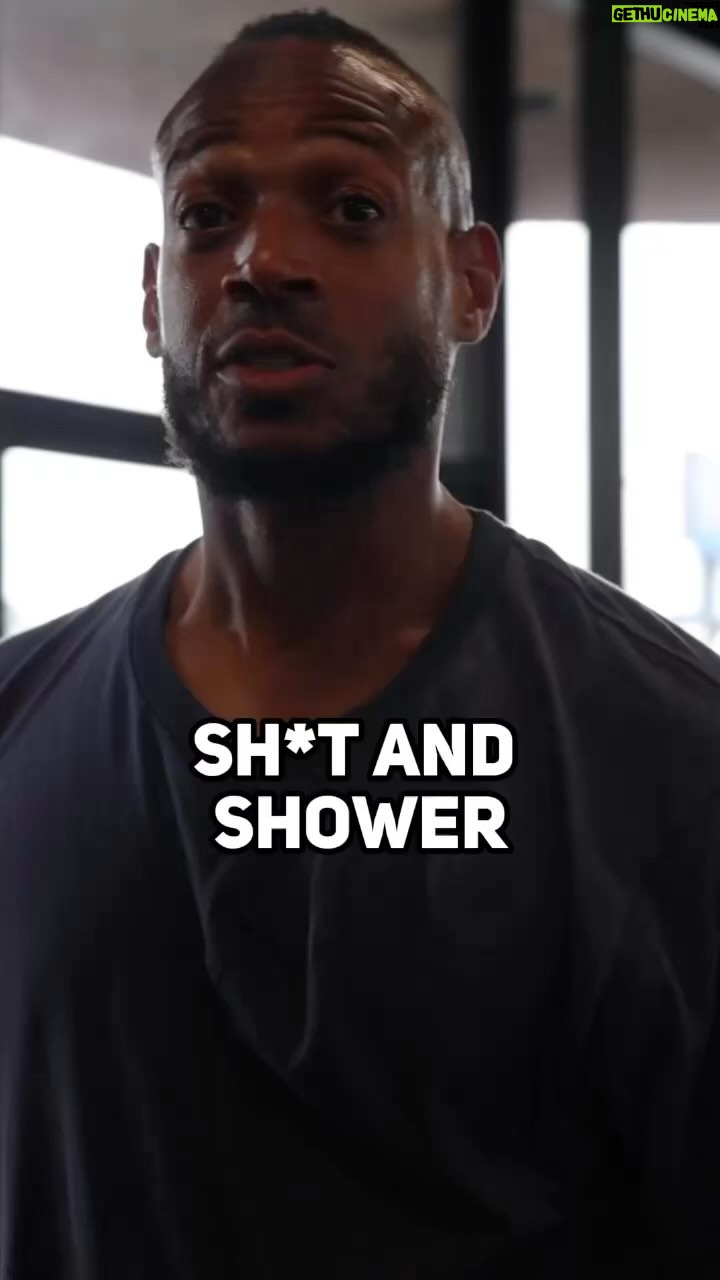 Marlon Wayans Instagram - Am i lying? 💩💦 golden rules.