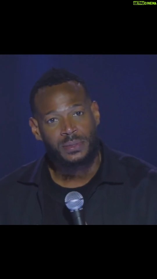Marlon Wayans Instagram - When Chris Rock steals your wife. @marlonwayans Marlon is coming to Denver this Frisay-Sunday September 22-24! Don't miss out, grab your tickets at improv.com/denver #denverimprov #comedy #marlonwayans Denver Improv Comedy Club & Dinner Theater