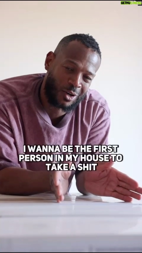 Marlon Wayans Instagram - Look at how I’m living! DAMN IT! Marlon cancelled, wayans bros never had a final episode, scary movies been sucking without us…. Times is hard for us “legends”. @stylemood is helping me out. Y’all come support a brother so he can fix his life . Catch me on the road … BILOXI!!! I’m coming to @beaurivage_official on Saturday September 16th! DALLAS!!! @majestictheatredallas on Sunday September 17 DENVER!!! I’m coming to @thedenverimprov September 22nd –24th SPRINGVILLE!!! UTAH!!! @boxcarcomedy on September 27th & September 28th TORONTO!!! @MeridianHall on Saturday September 30th. Get your tix IRVINE!!! @irvineimprov October 6th –8th COLUMBUS!!! @columbusfunnybone October 26-28.