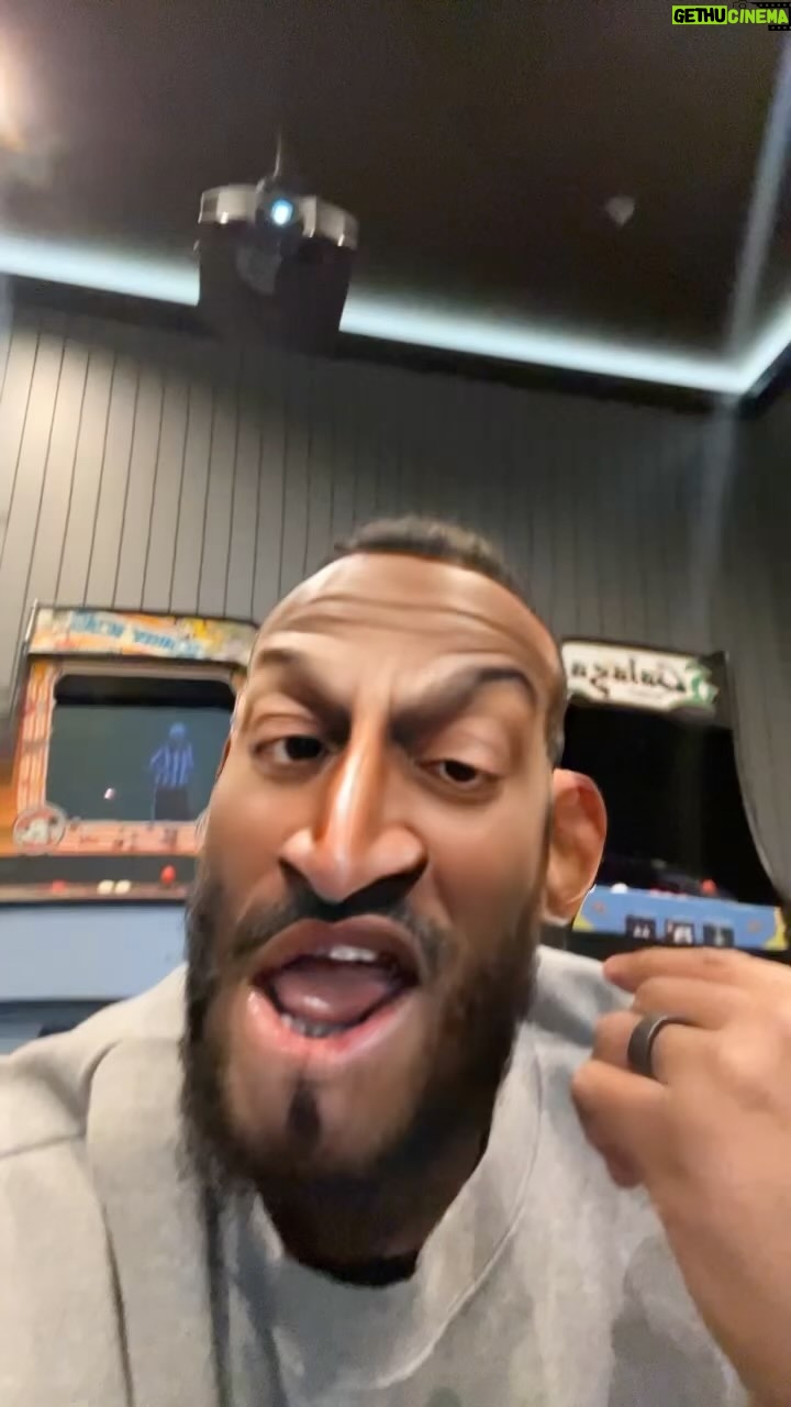Marlon Wayans Instagram - Do what Rodrigo said