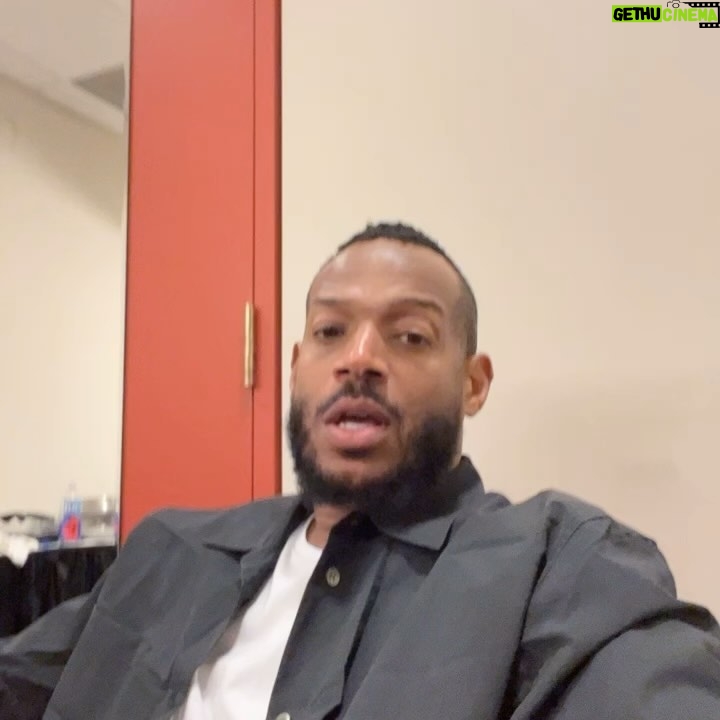 Marlon Wayans Instagram - NEWARK!!! I’m SOLD OUT BOTH SHOWS TONIGHT BUT… Added a show on SUNDAY AUGUST 13 at @njpac GET TIX HURRY!!!