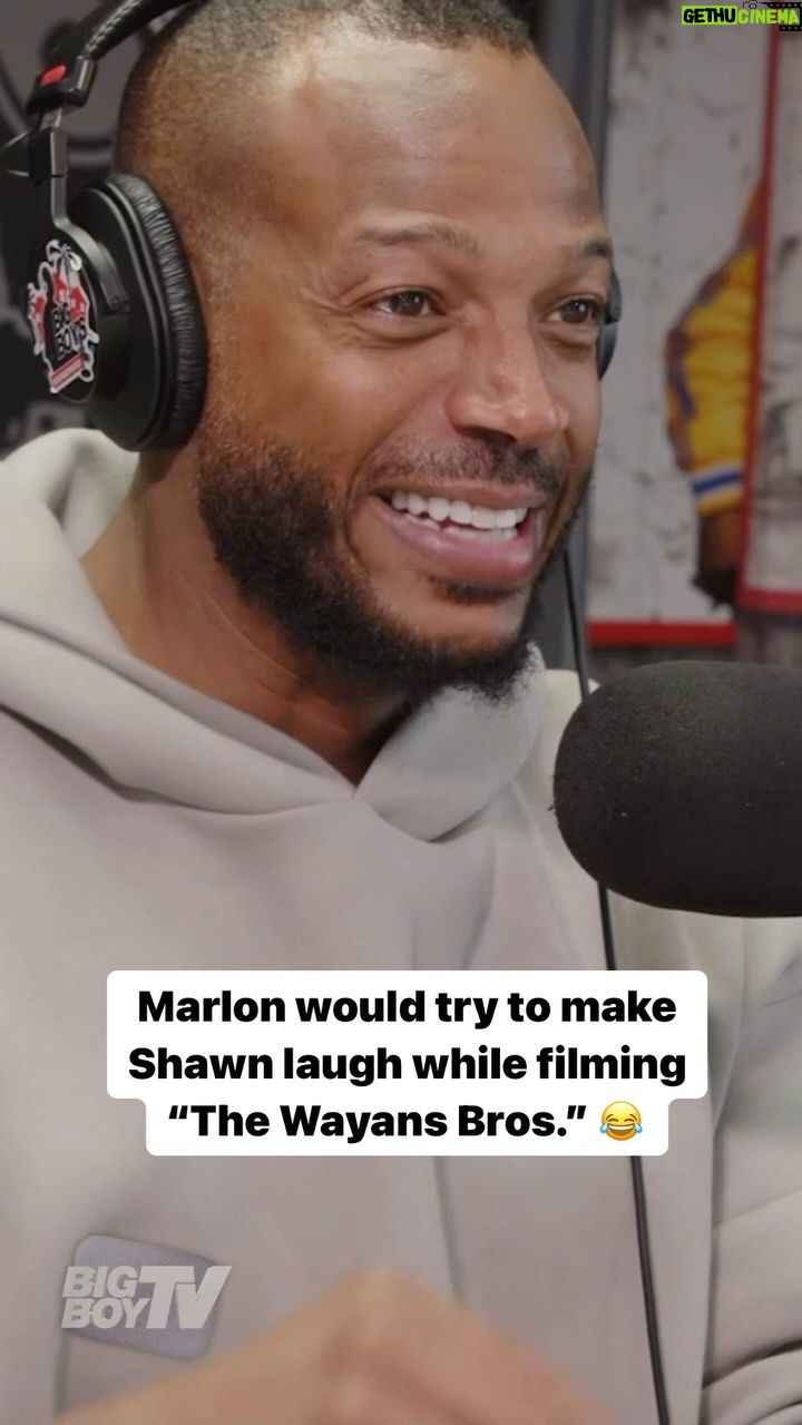 Marlon Wayans Instagram - @marlonwayans says next time you watch #WayansBros and #WhiteChicks make sure you pay attention to #ShawnWayans ‼️😂 Link in @bigboysneighborhood bio for more with #marlonwayans! 📺 #bigboy #bigboysneighborhood #bbn #real923la #wayansbros