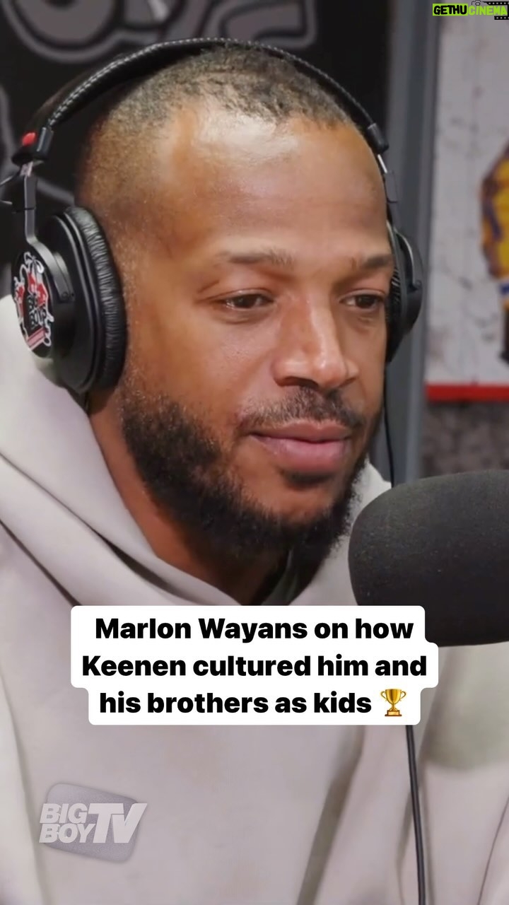 Marlon Wayans Instagram - @marlonwayans on how #keenenwayans allowed him and his brothers to dream βοΈ without a ceiling π Link in @bigboysneighborhood bio for more with #marlonwayans! πΊ #bigboy #bigboysneighborhood #bbn #real923la #wayansbros #keenanivorywayans