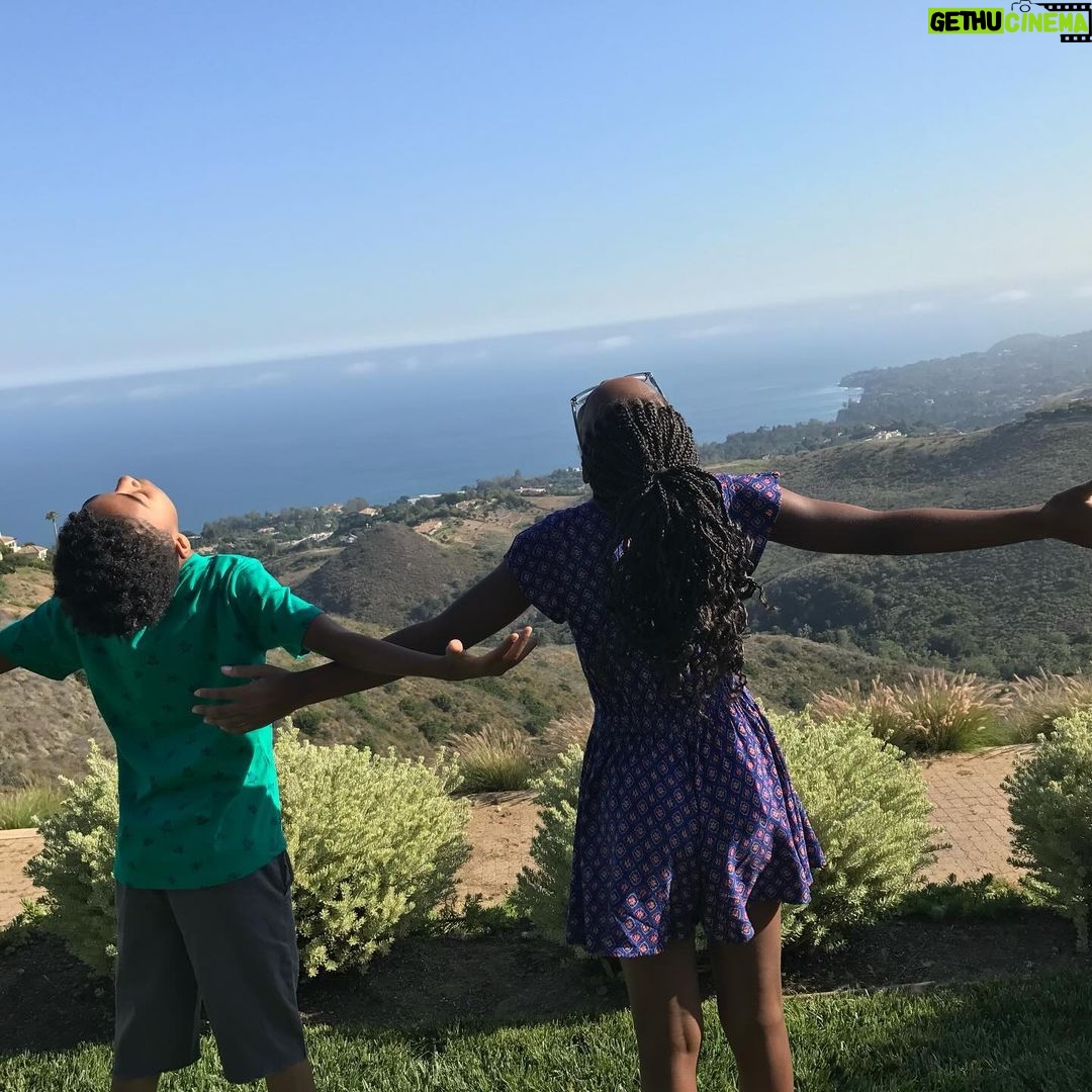 Marsai Martin Instagram - Happy Birthday @milesbrown !!!! ♥️ my twin for 10 years and forever to go 🫂 Love ya broski