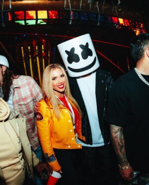 Marshmello Instagram - Congrats to the @chiefs on the back to back win and my brothers @patrickmahomes @killatrav @tommy_townsend , happy we were able to celebrate the dynasty properly at @xslasvegas last night!