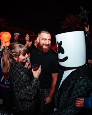 Marshmello Instagram - Congrats to the @chiefs on the back to back win and my brothers @patrickmahomes @killatrav @tommy_townsend , happy we were able to celebrate the dynasty properly at @xslasvegas last night!