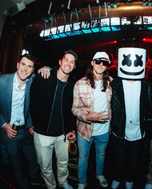 Marshmello Instagram - Congrats to the @chiefs on the back to back win and my brothers @patrickmahomes @killatrav @tommy_townsend , happy we were able to celebrate the dynasty properly at @xslasvegas last night!