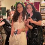Martha Nowill Instagram - -tentando uma foto com a bisa -o anjo e os bem-casados -max acabado deitado onde ele mais gosta (um bom chão de taco) -tentando uma foto com a vó -bastidores peçinha -descida do menino jesus cheia de amor e que poderia estar um tico mais afinada -netos e bisnetos com o papai-noel -guardanapinhos suecos comprados em paris - o dia seguinte com os Braga -um brie folhado que acabou em 4 minutos -felizes no natal, faltou uma foto com meu pai ❤️