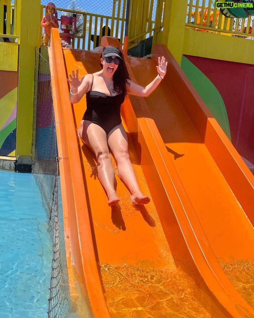 Martha Nowill Instagram - sexto episódio da décima quinta temporada (and counting ) de “cuspindo pra cima na maternidade” : ep. Beach Park 📸: @milenatrin Beach Park Acqua Resort