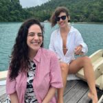 Martha Nowill Instagram - Pausa na Flip p/ um mergulho nas águas verdes de Paraty e um passeinho lindo no @sempressaparaty , c/ almoço luxuoso feito pela minha irmã @giselaschborges (@gastromar ) Obrigada Gi Odoyá Iemanjá 💙