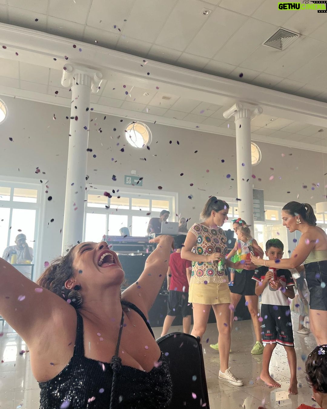 Martha Nowill Instagram - bloco dos rurais parte 2, adeus carnaval dois mil e vinte e quatro, da ala “tudo passa, só o roxo do meu braço continua”