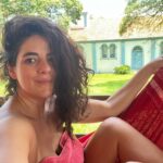 Martha Nowill Instagram - bloco dos rurais parte 2, adeus carnaval dois mil e vinte e quatro, da ala “tudo passa, só o roxo do meu braço continua”