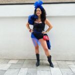 Martha Nowill Instagram - Viúva Porcina pronta para @academicosdobaixoaugusta e o remake de Roque Santero Fantasia da deusa @thaislosso e @soucucafresca bustiê e hot paint @pa_de_d bota @melissaoficial fotos: @renan_cavicchioli