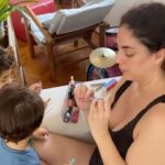 Martha Nowill Instagram - todo mundo aqui de unhas lixadas pra não arranhar os coleguinhas. bom sábado a todos 💅🏻
