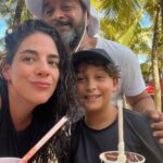 Martha Nowill Instagram - um dia, qdo vcs crescerem, estiverem letrados e tiverem autorização para fuçar no instagram (se essa rede ainda existir), vcs vão descobrir que eu esperei vcs dormirem para rachar meio litro de milkshake de morango com o pai de vcs. eu sei, muita sacanagem.